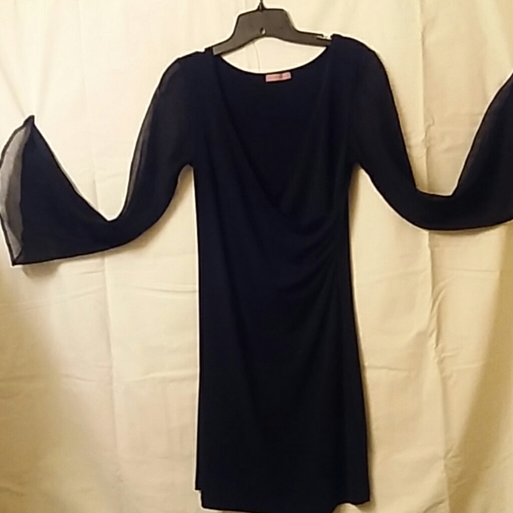 Dress - Picture 2 of 4